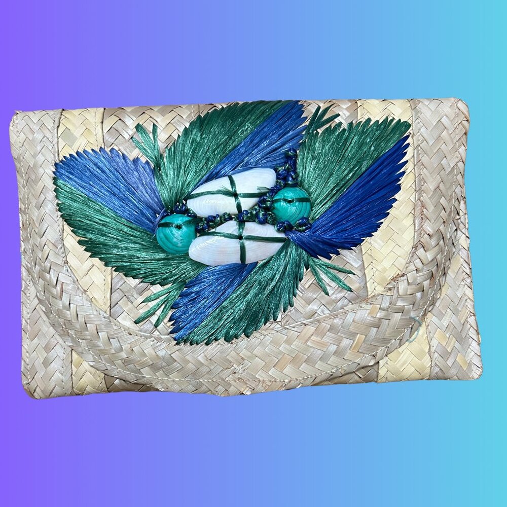 Wicker Bag with Seashells from Hawaii